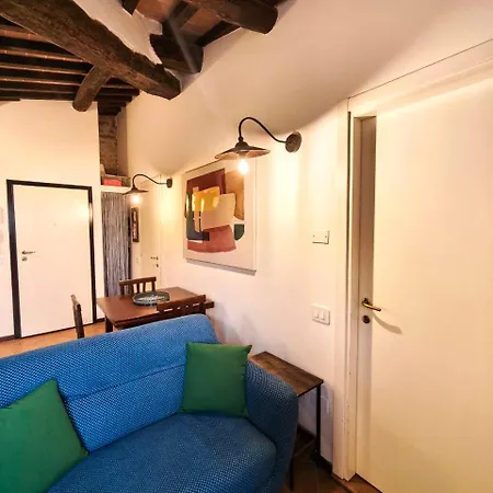 Apartment La Tana Del Priore *